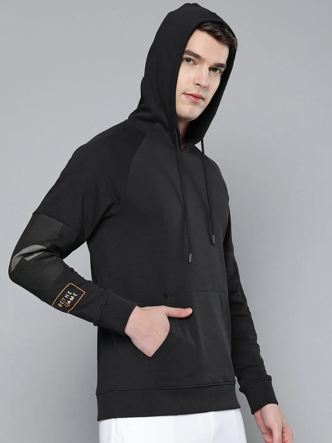 Alcis Men Black Solid Hooded Sweatshirt