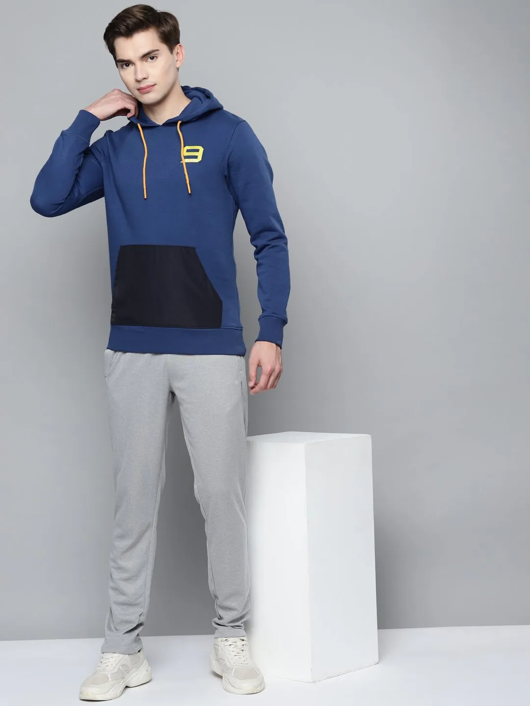 Alcis Men Blue Colourblocked Hooded Sweatshirt