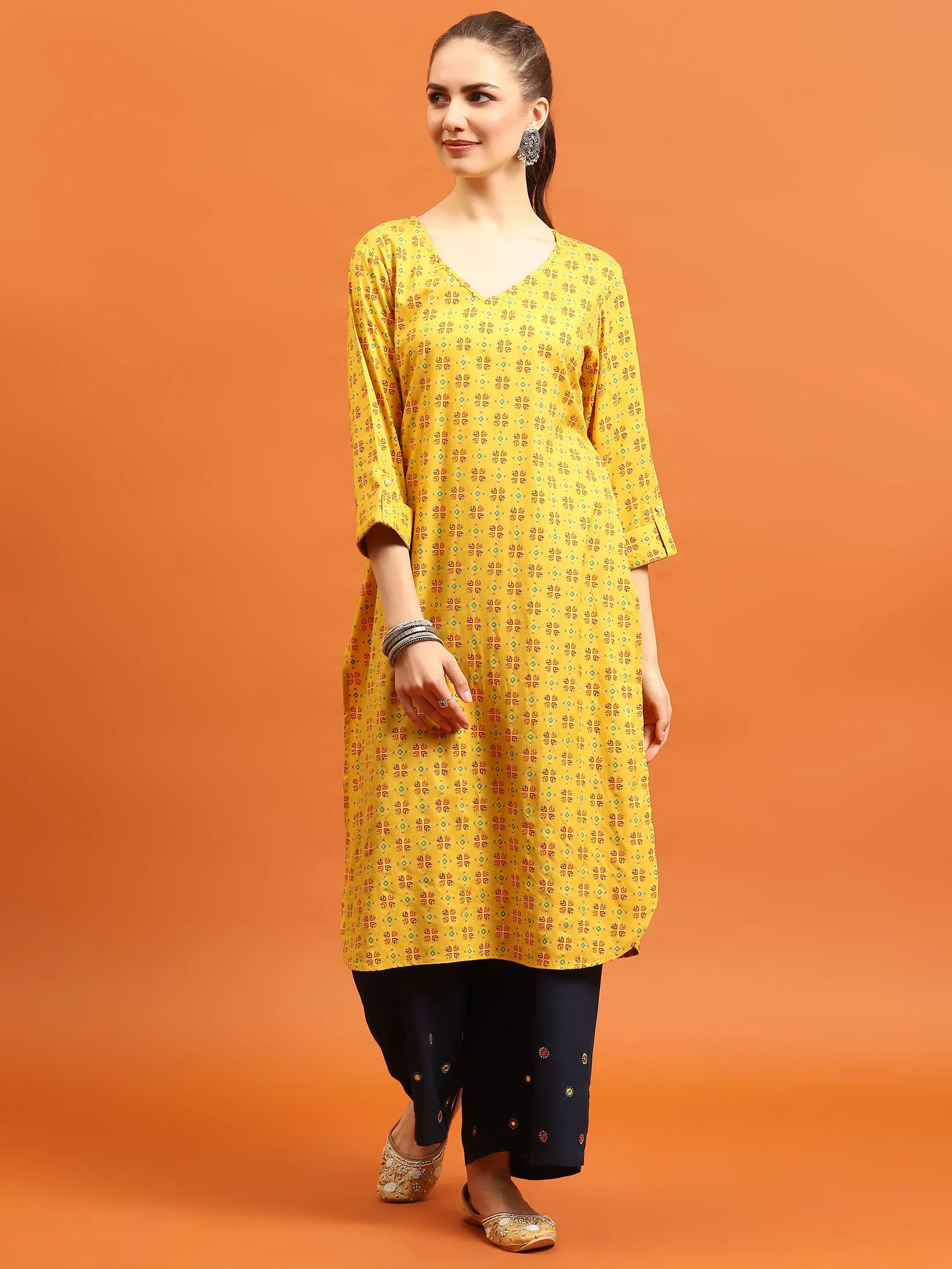 Indiessence Women Mustard Geometric Printed Kurta